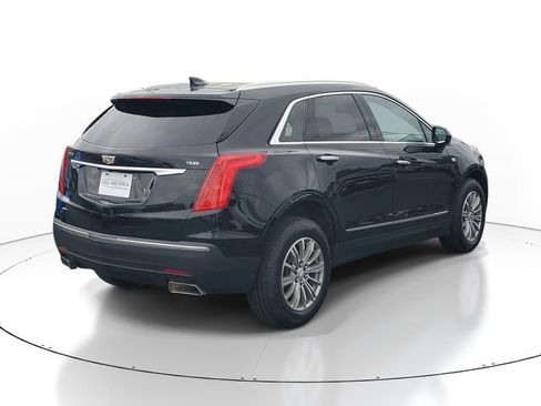 Certified 2018 Cadillac XT5 Luxury w/ Driver Awareness Package AWD/4WD image 4