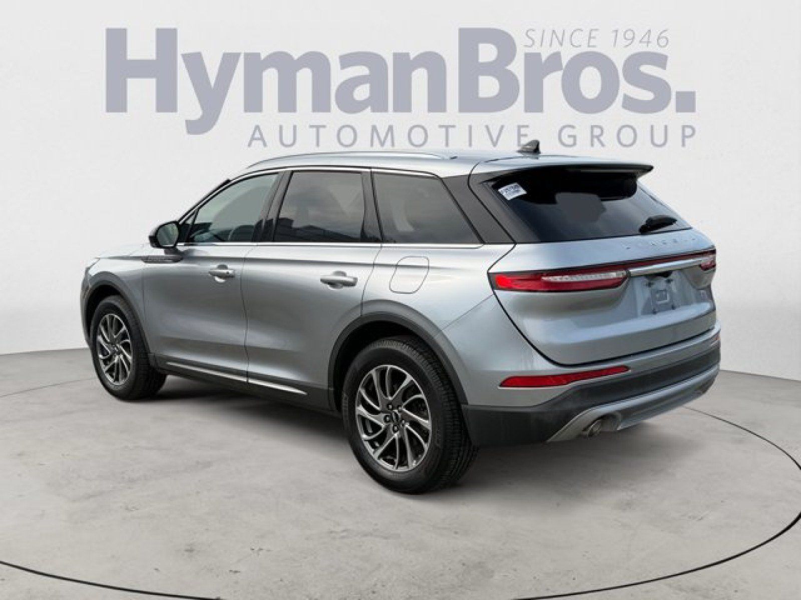 Used 2022 Lincoln Corsair AWD w/ Equipment Group 101A image 5