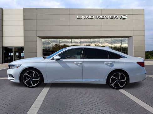 Used 2018 Honda Accord Sport image 8