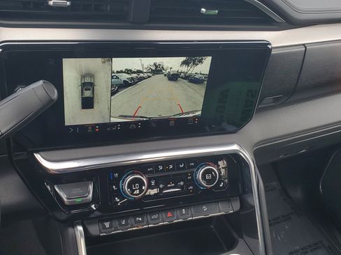 Used 2024 GMC Sierra 2500 Denali w/ Denali Reserve Package image 28