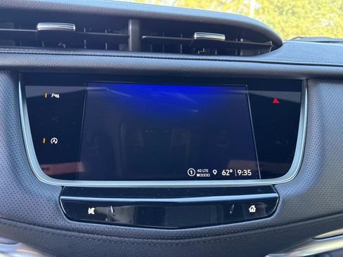 New 2026 Cadillac XT5 Luxury w/ LPO, Premium Carpet Package image 24