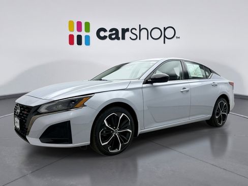 Used 2023 Nissan Altima 2.5 SR image 1