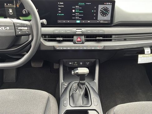 Certified 2025 Kia K4 image 21