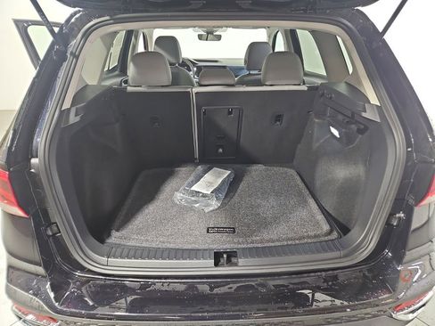 Certified 2024 Volkswagen Taos SE image 25