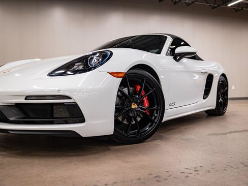 Used 2018 Porsche 718 Boxster GTS RWD image 25