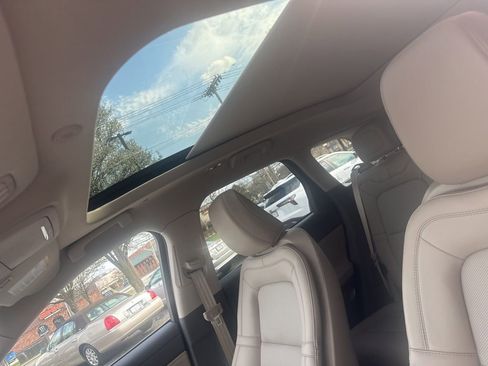 Used 2023 Lincoln Corsair FWD w/ Equipment Group 101A image 6