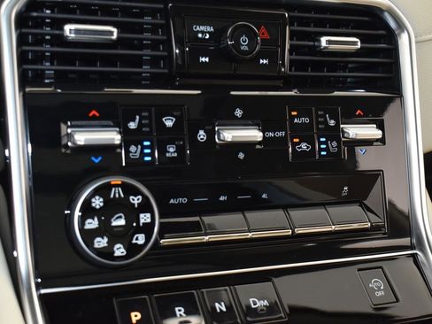 New 2026 Nissan Armada Platinum image 12