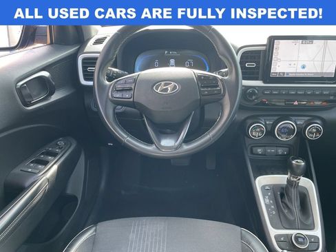 Used 2024 Hyundai Venue Limited FWD image 12