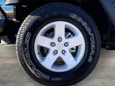 Used 2017 Jeep Wrangler Unlimited Sport w/ Quick Order Package 23S image 8