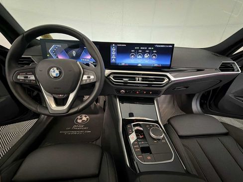 Used 2024 BMW 330i xDrive Sedan w/ Convenience Package AWD/4WD image 17