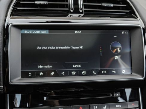 Used 2019 Jaguar XE S image 38