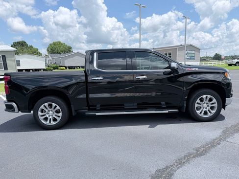 Used 2022 Chevrolet Silverado 1500 LTZ w/ Technology Package AWD/4WD image 4