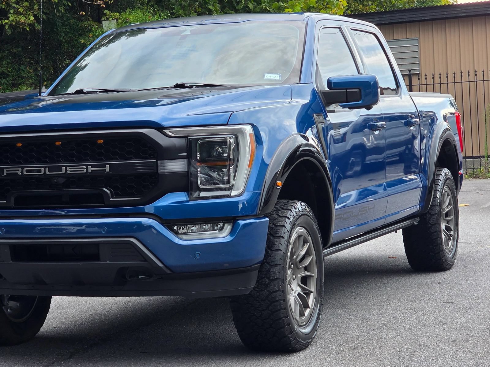Used 2022 Ford F150 Lariat w/ Equipment Group 502A High AWD/4WD image 3