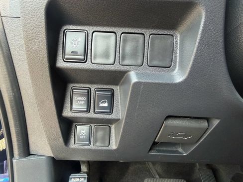 Used 2022 Nissan Frontier SV w/ Technology Package AWD/4WD image 29