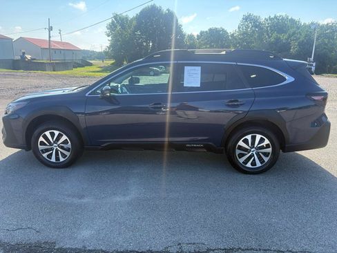 Used 2023 Subaru Outback Premium AWD/4WD image 6