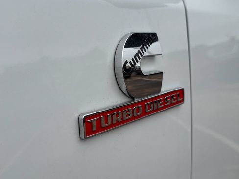 Used 2024 RAM 3500 Tradesman w/ Chrome Appearance Group AWD/4WD image 39