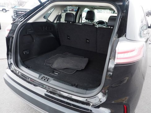 Used 2024 Ford Edge SEL w/ Convenience Package image 17