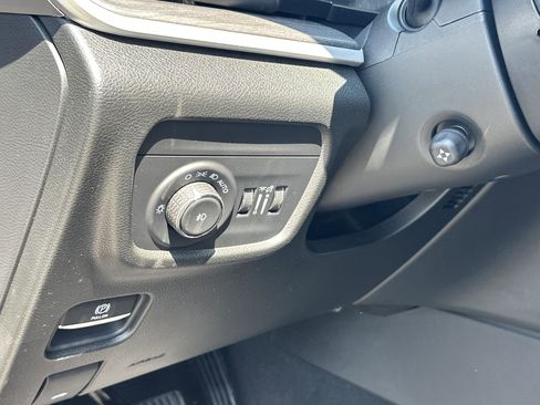 New 2025 Jeep Grand Cherokee L Limited w/ Luxury Tech Group II image 16