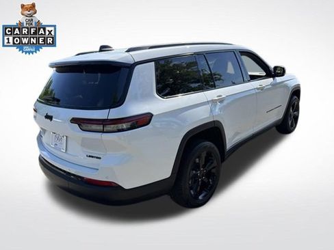 Used 2025 Jeep Grand Cherokee L Limited w/ Black Appearance Package AWD/4WD image 8