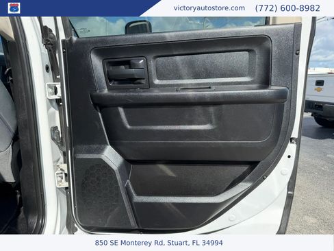 Used 2018 RAM 3500 Tradesman w/ Chrome Appearance Group RWD image 33