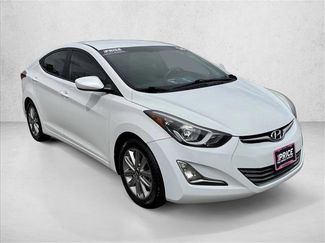 Used 2016 Hyundai Elantra SE w/ Option Group 02 FWD video 3