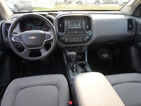 Used 2018 Chevrolet Colorado W/T w/ WT Convenience Package RWD image 26