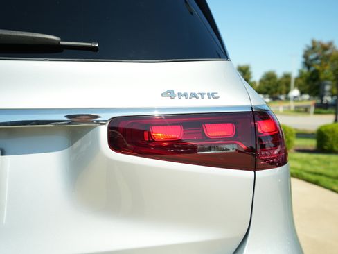 New 2026 Mercedes-Benz GLS 450 4MATIC image 14