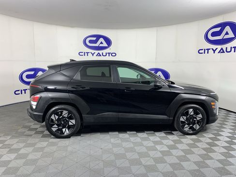 Used 2024 Hyundai Kona SEL FWD image 2