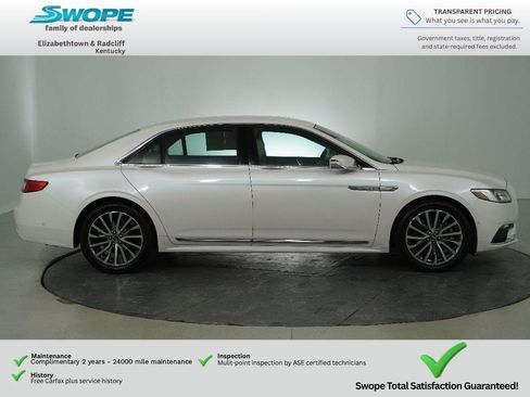 Used 2017 Lincoln Continental Select w/ Technology Package FWD image 2
