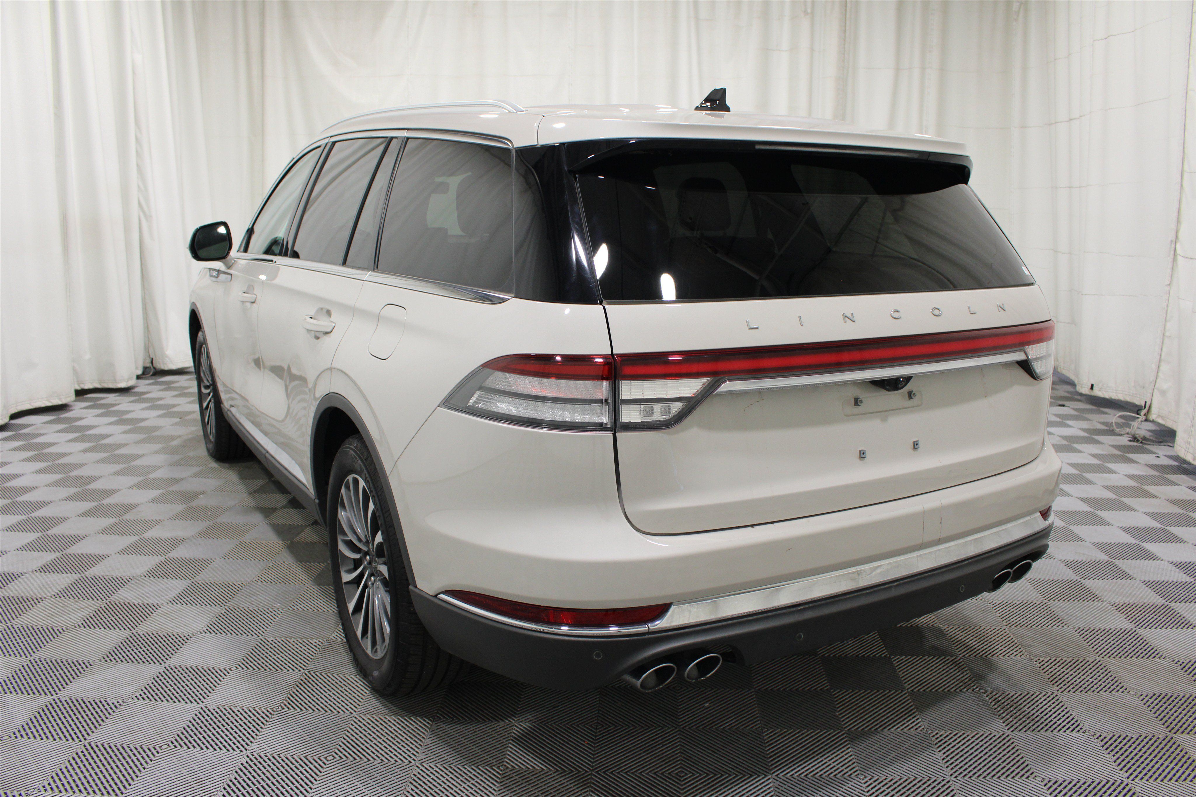 Used 2022 Lincoln Aviator Reserve w/ Elements Package Plus AWD/4WD image 33