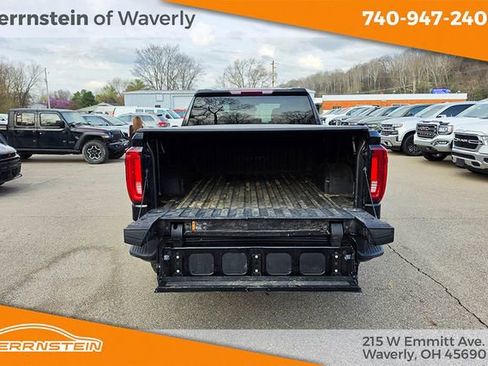 Used 2022 GMC Sierra 1500 AT4 image 30