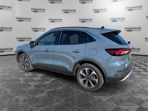 Certified 2023 Ford Escape Platinum w/ Premium Technology Package image 3