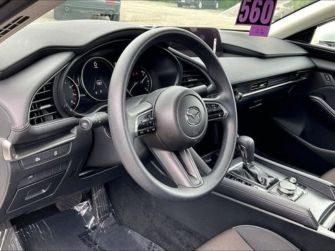 Certified 2025 MAZDA MAZDA3 s image 9