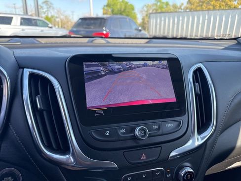 Used 2020 Chevrolet Equinox Premier image 18