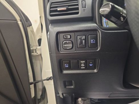 Used 2022 Toyota 4Runner Limited AWD/4WD image 34