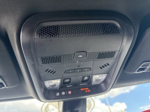 Used 2024 Cadillac XT5 Premium Luxury image 34