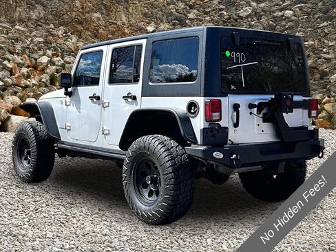 Used 2012 Jeep Wrangler Unlimited Rubicon w/ Dual Top Group AWD/4WD image 10
