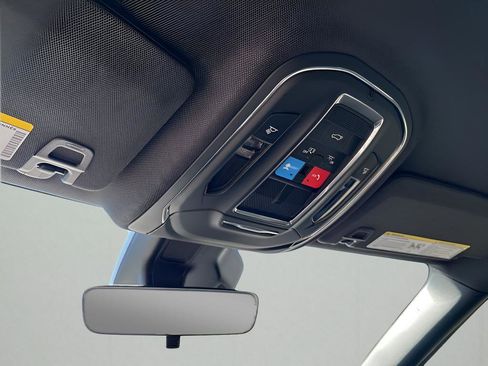 New 2025 Jeep Grand Cherokee Altitude image 36