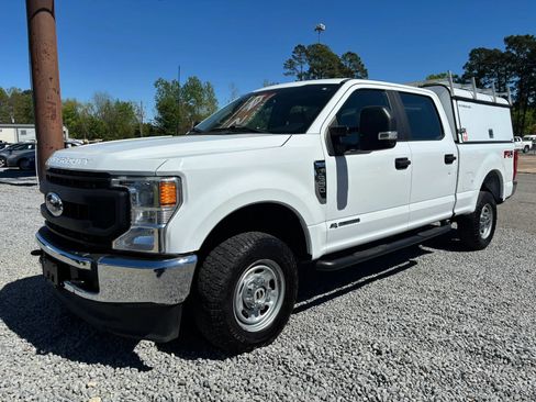 Used 2022 Ford F250 XL w/ Power Equipment Group AWD/4WD image 3