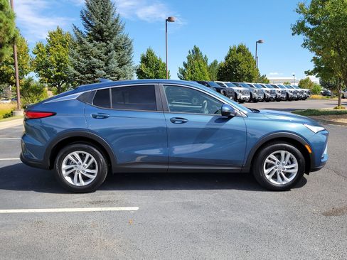 New 2026 Buick Envista Preferred w/ Convenience II Package image 2