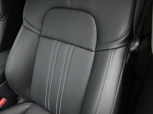 New 2026 Honda HR-V EX-L image 18
