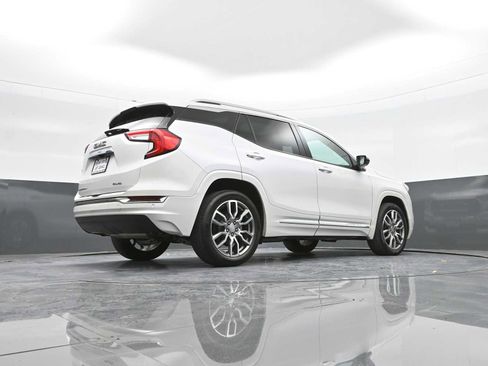Used 2024 GMC Terrain Denali w/ Denali Premium Package image 44