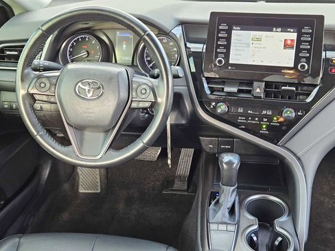 Used 2022 Toyota Camry SE image 24