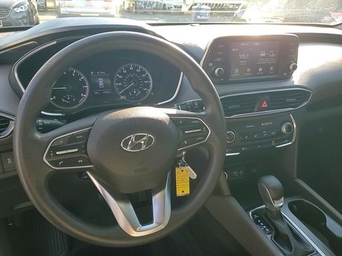 Used 2020 Hyundai Santa Fe SE image 30