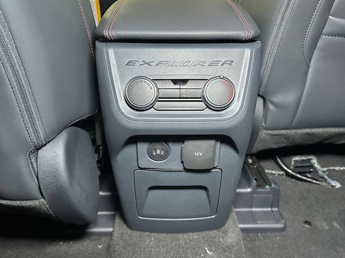 New 2026 Ford Explorer ST-Line AWD/4WD image 26