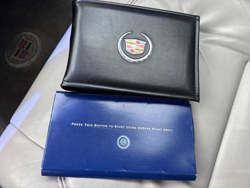 Used 2002 Cadillac De Ville Sedan w/ Comfort/Convenience Pkg image 38