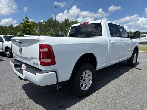 Used 2024 RAM 2500 Laramie AWD/4WD image 6
