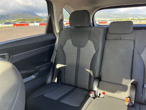Used 2023 Kia Sorento LX FWD image 34