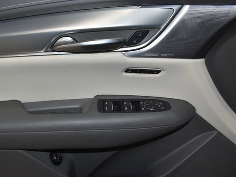 Used 2022 Cadillac XT5 Premium Luxury image 28