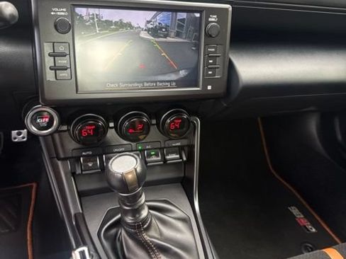 Used 2025 Toyota GR86 Hakone Edition RWD image 28